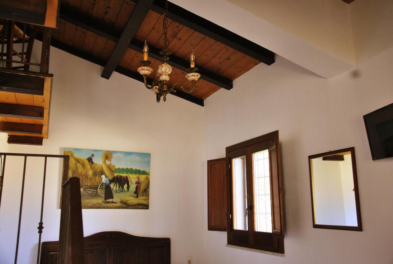 Agriturismo La Mandragola Relais Crotone Buitenkant foto